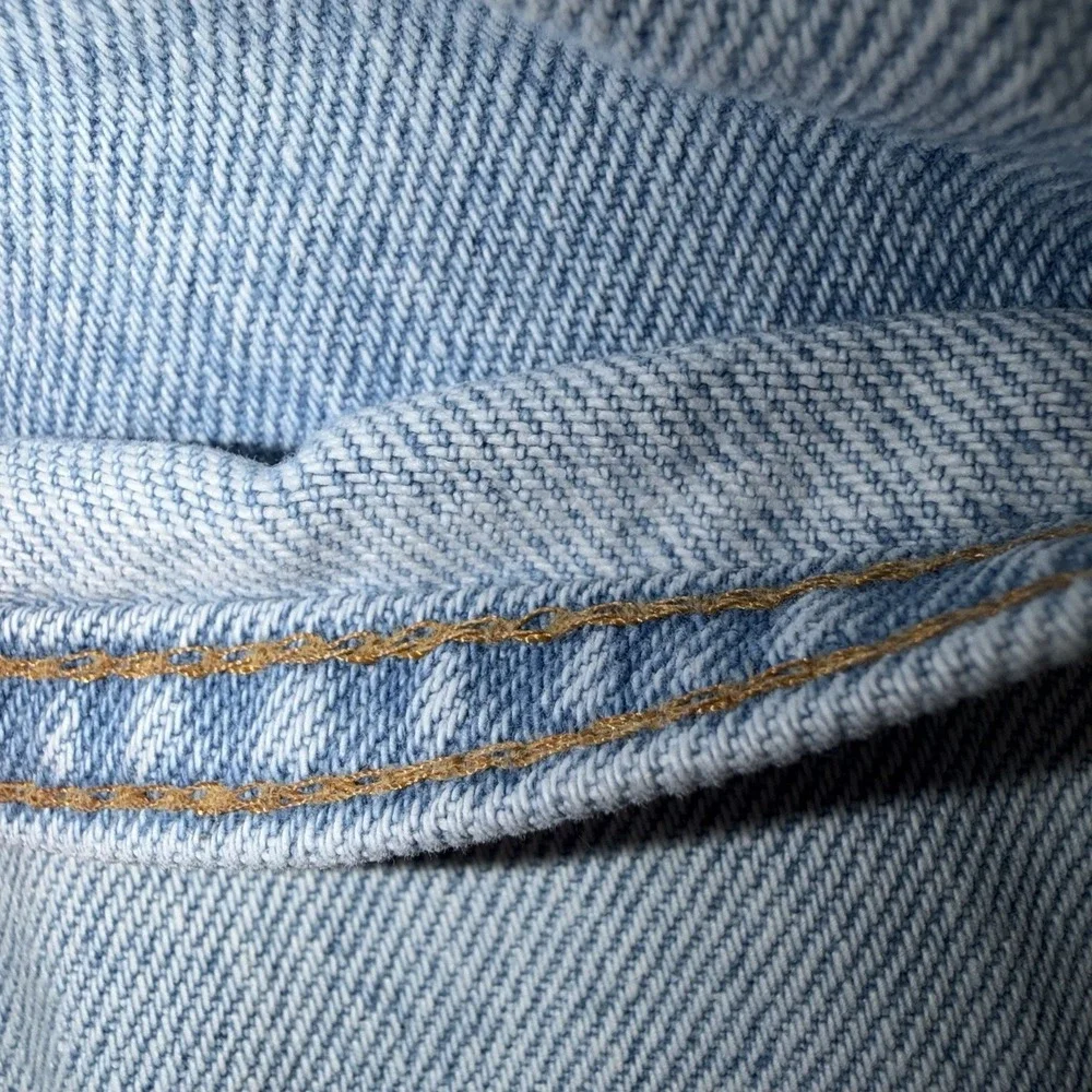 Vintage Levi's 550 Light Wash Relaxed‎ Fit Taper Womens Size 11 Med 28x30